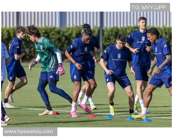 足球明星聚餐趣事揭秘吃饭时的搞笑瞬间与友谊时刻分享 足球明星聚餐趣事揭秘吃饭时的搞笑瞬间与友谊时刻分享